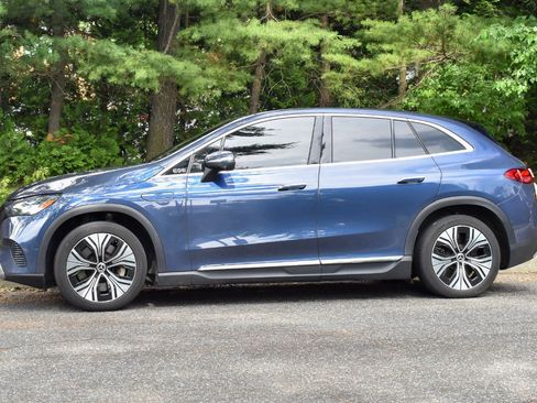 Used 2023 Mercedes-Benz EQE 350+ 4MATIC SUV w/ Exclusive Trim Package image 3