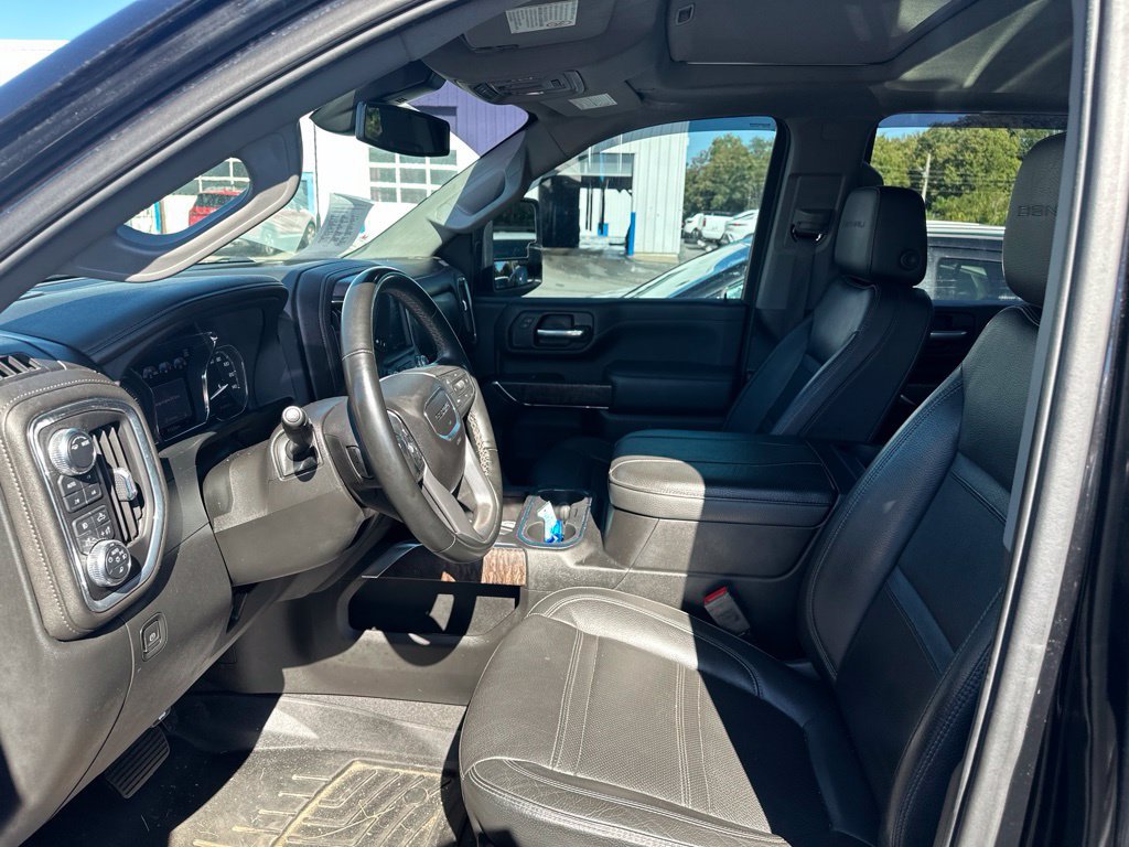 Used 2023 GMC Sierra 2500 Denali AWD/4WD image 5