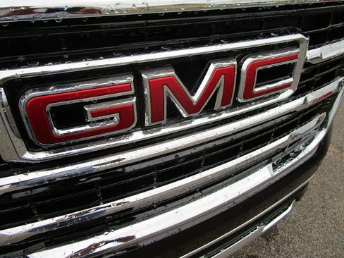 New 2026 GMC Yukon Elevation RWD image 27