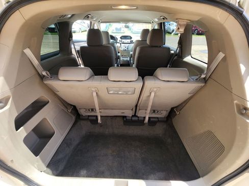 Used 2015 Honda Odyssey LX image 12