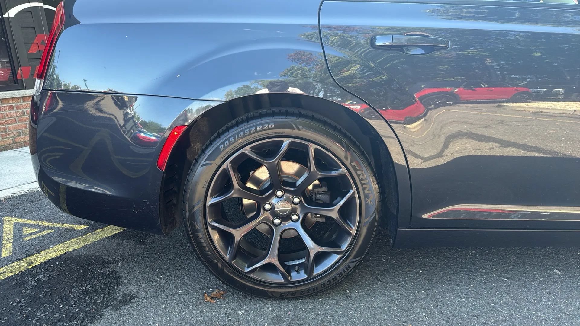 Used 2019 Chrysler 300 Touring w/ Sport Appearance Package RWD image 35