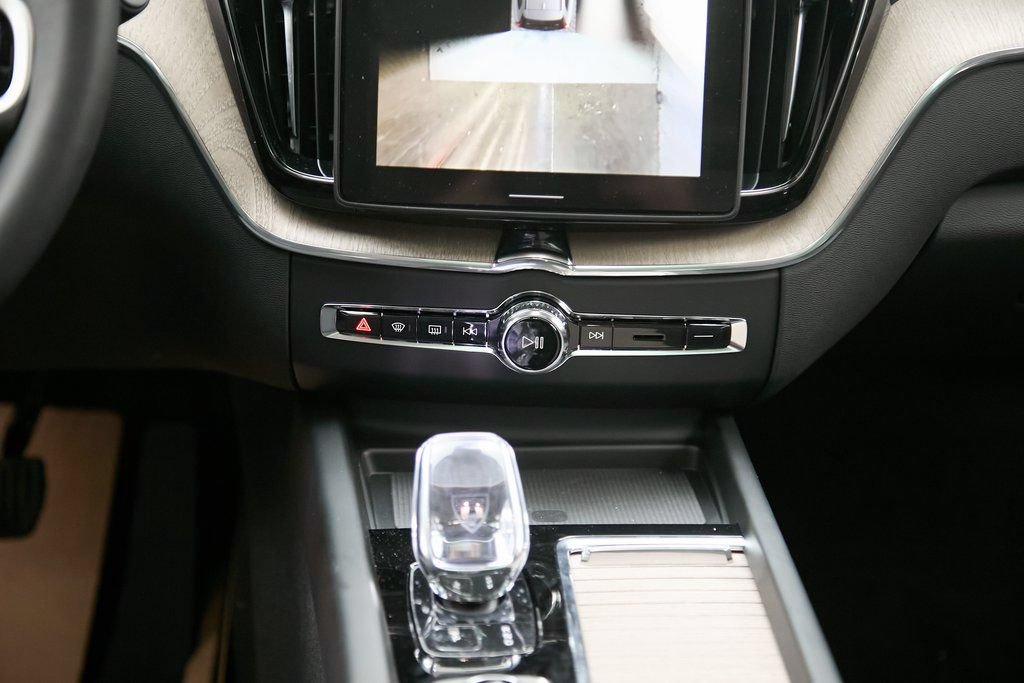 New 2026 Volvo XC60 T8 Plus w/ Climate Package AWD/4WD image 27