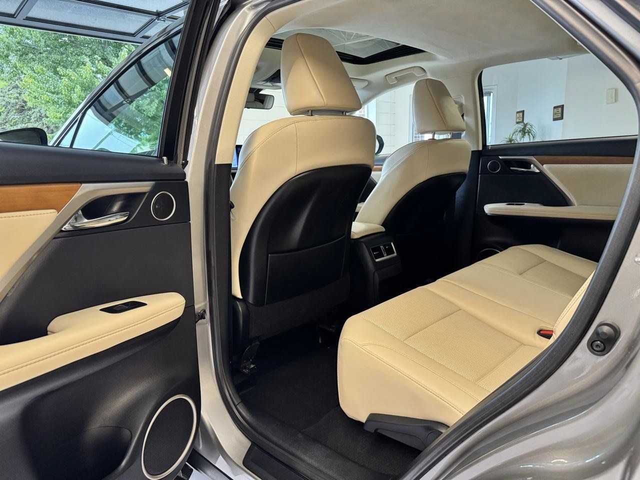 Used 2022 Lexus RX 350 AWD w/ Premium Package image 20