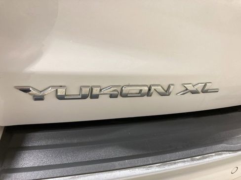 Used 2019 GMC Yukon XL Denali w/ Denali Ultimate Package image 28