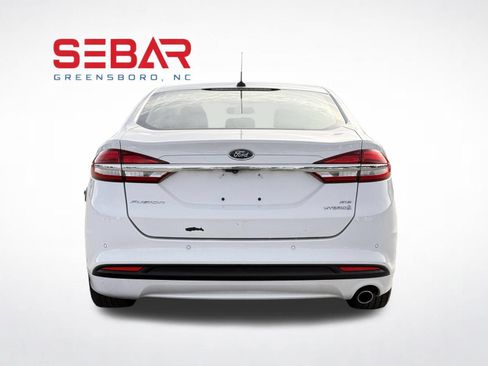 Used 2018 Ford Fusion SE w/ Equipment Group 602A FWD image 8