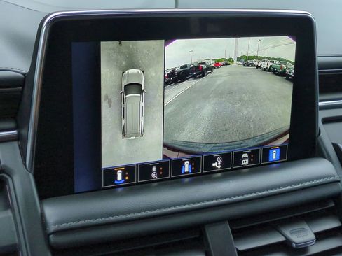 Used 2022 Chevrolet Tahoe LT w/ Luxury Package RWD image 20