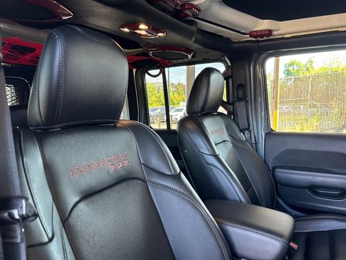 Used 2023 Jeep Wrangler Rubicon 392 w/ Dual Top Group image 17
