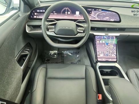 Used 2024 Lucid Air Touring AWD/4WD image 37
