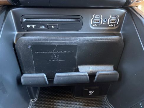 Used 2019 RAM 2500 Limited AWD/4WD image 39