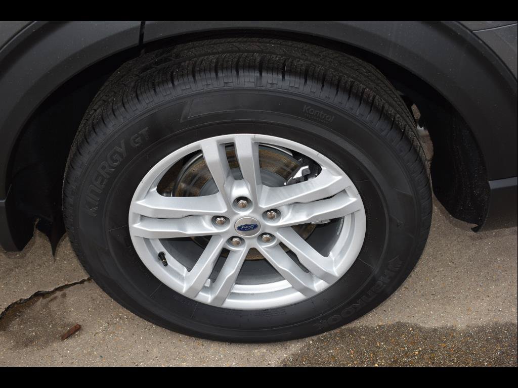 Used 2023 Ford Explorer XLT RWD image 19