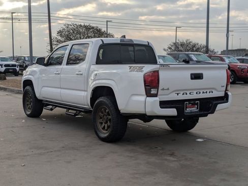 Used 2023 Toyota Tacoma SR image 8