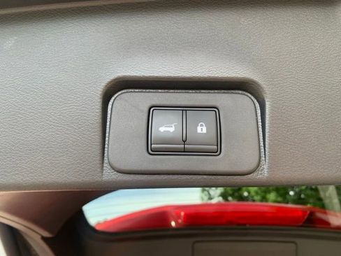 Used 2023 Nissan Rogue SV w/ SV Premium B Package AWD/4WD image 6