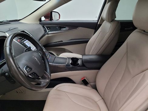 Used 2016 Lincoln MKX Reserve w/ Enhanced Security Package image 17