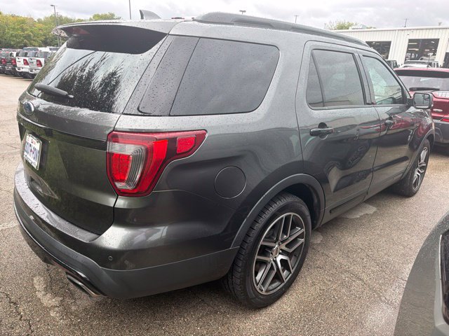 Used 2016 Ford Explorer Sport AWD/4WD image 4