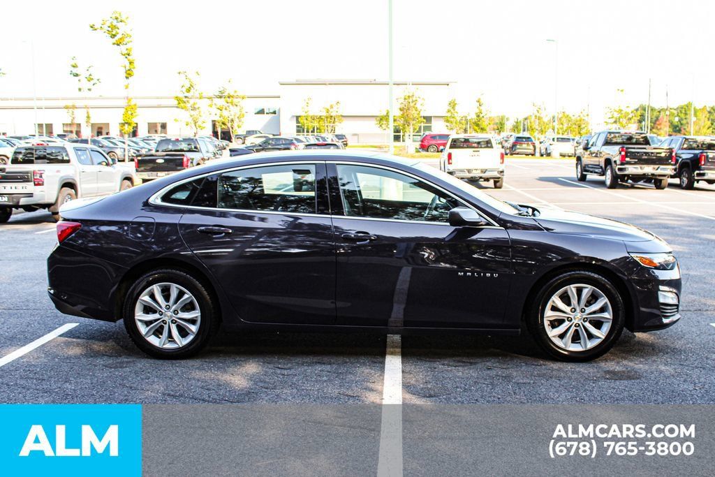 Used 2025 Chevrolet Malibu LT FWD image 8