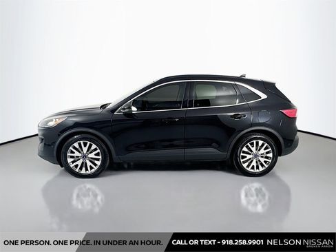 Used 2020 Ford Escape Titanium FWD image 8