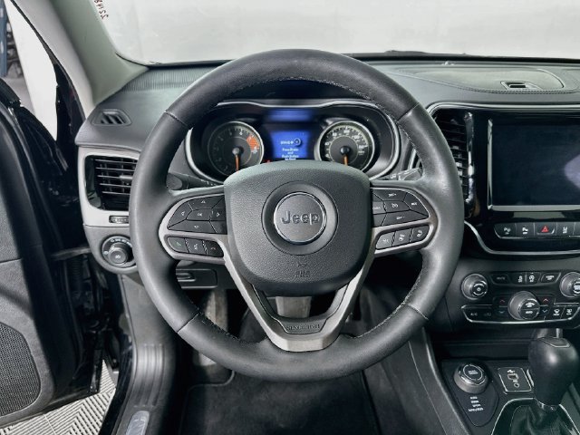 Used 2021 Jeep Cherokee Limited AWD/4WD image 19