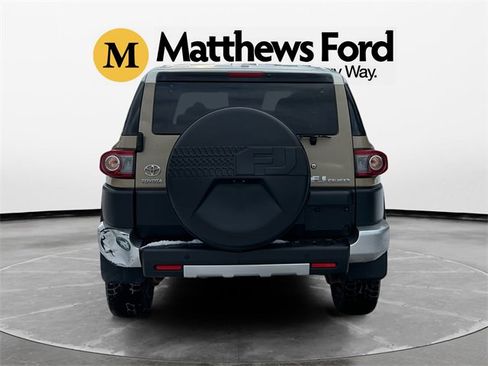 Used 2013 Toyota FJ Cruiser 4WD image 4