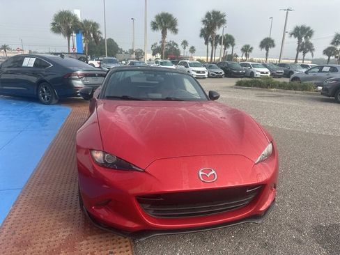 Used 2016 MAZDA MX-5 Miata Club image 2