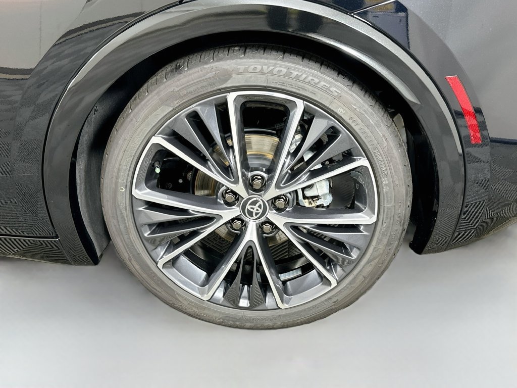Certified 2026 Toyota Prius XLE FWD image 30