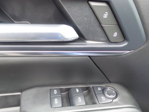 Used 2025 GMC Terrain Elevation image 10