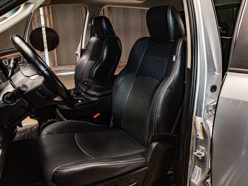 Used 2017 RAM 3500 Laramie w/ Cold Weather Group AWD/4WD image 23