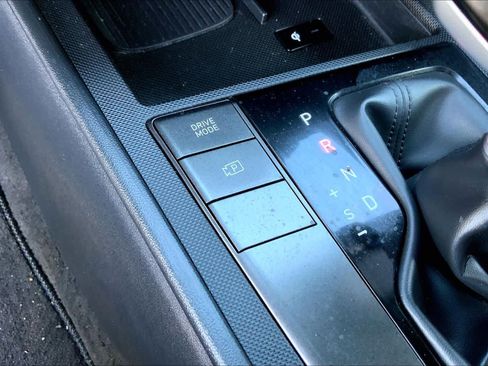 Used 2025 Hyundai Elantra Sport FWD image 29