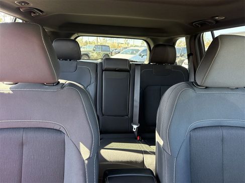 New 2025 Jeep Grand Cherokee Laredo X image 27