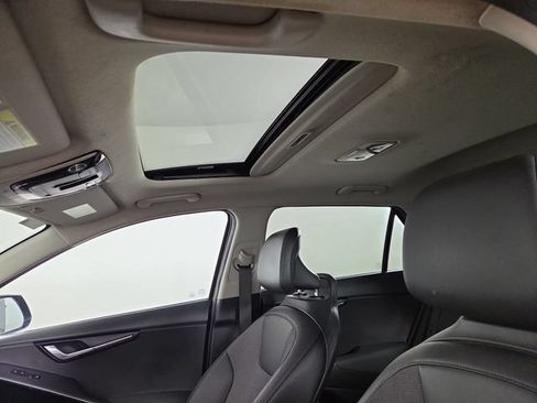 Certified 2023 Kia Niro EX Touring FWD image 30