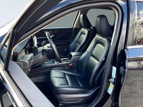Used 2023 Lincoln Corsair Standard image 27