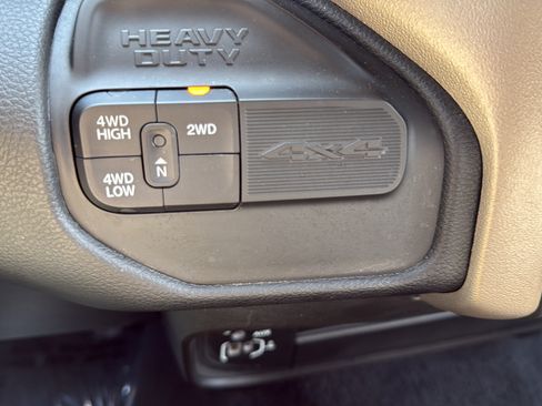 Used 2024 RAM 2500 Laramie w/ Safety Group AWD/4WD image 27