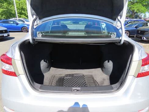Used 2013 Nissan Sentra SV FWD image 11