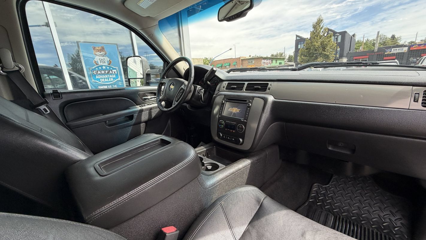 Used 2014 Chevrolet Silverado 3500 LTZ w/ LTZ Plus Package AWD/4WD image 11