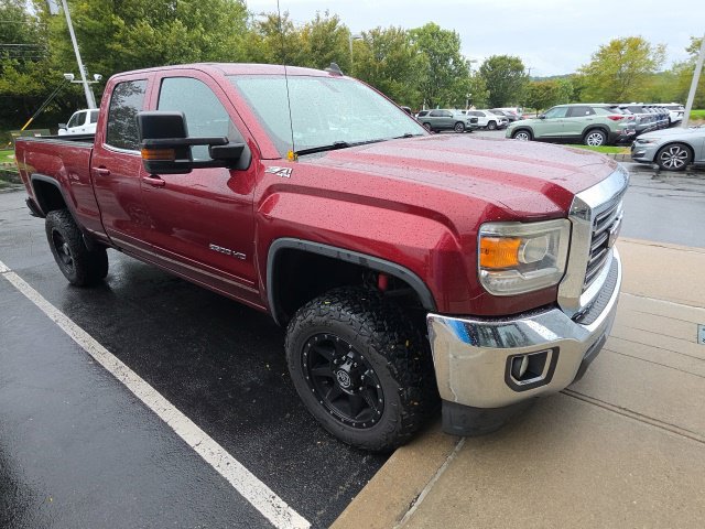 Used 2016 GMC Sierra 2500 SLE w/ HD SLE Value Package AWD/4WD image 3