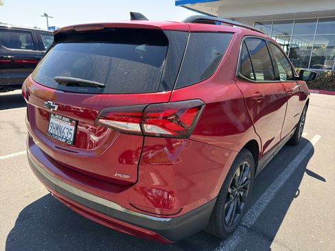 Used 2023 Chevrolet Equinox RS FWD image 4