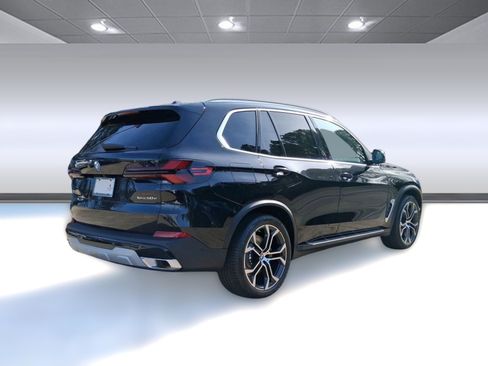 Used 2026 BMW X5 xDrive50e AWD/4WD image 9