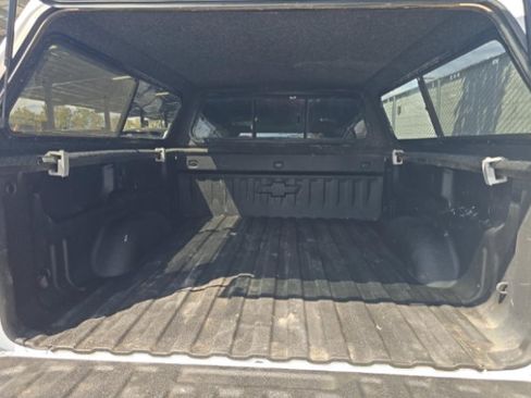 Used 2018 Chevrolet Silverado 1500 LT w/ All Star Edition AWD/4WD image 10