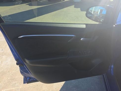 Used 2017 Honda Fit EX image 10