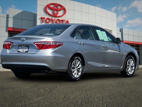 Certified 2017 Toyota Camry LE FWD image 3