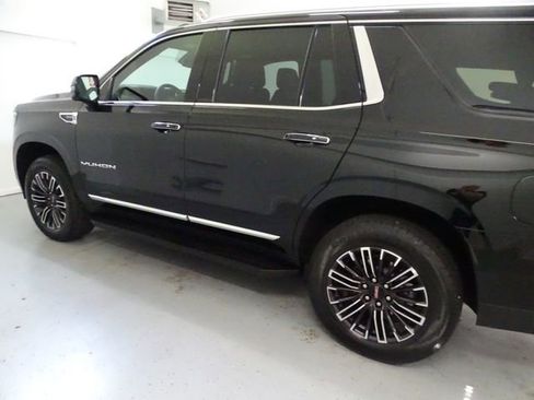Used 2025 GMC Yukon Elevation w/ LPO, Floor Liner Package AWD/4WD image 17