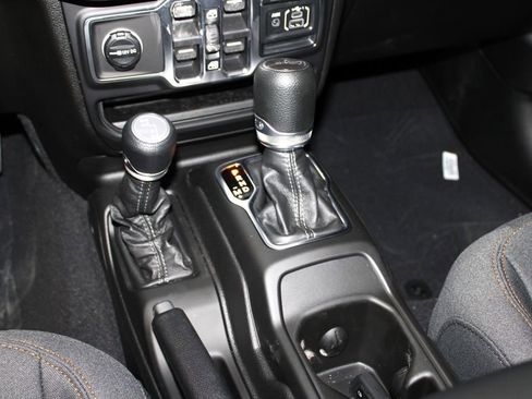 New 2026 Jeep Gladiator Sport image 20