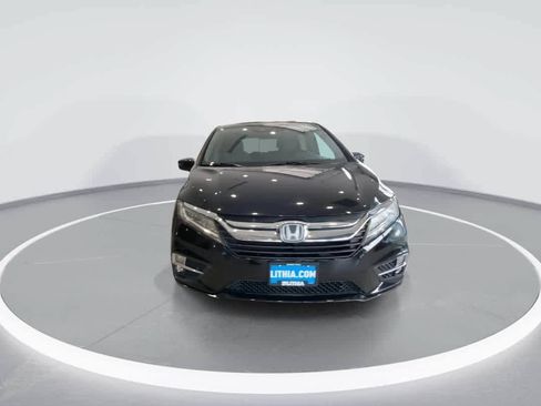 Used 2018 Honda Odyssey Elite image 3