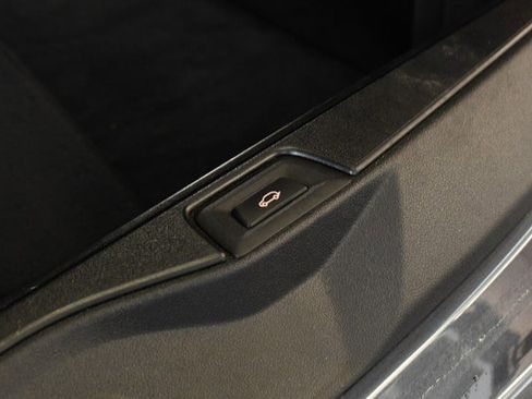 Used 2019 BMW X5 xDrive40i w/ Luxury Seating Package AWD/4WD image 19