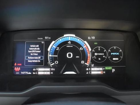 Used 2024 Toyota Tundra Limited AWD/4WD image 20