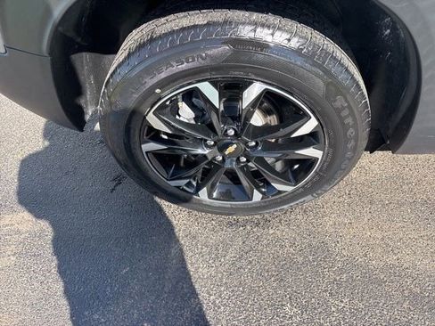 Used 2023 Chevrolet TrailBlazer LT FWD image 42