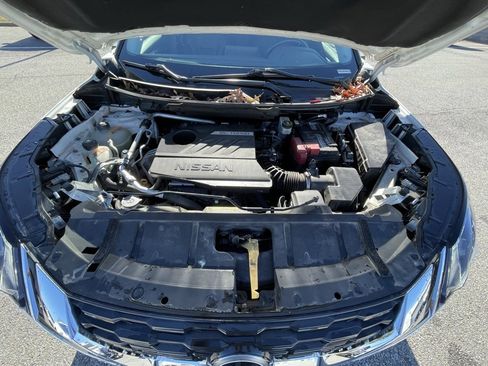 Used 2023 Nissan Rogue SL image 33