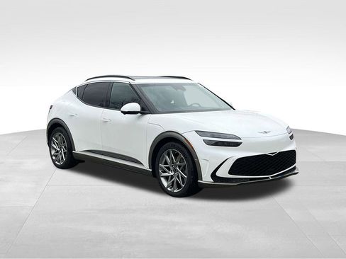 Used 2024 Genesis GV60 Advanced image 1