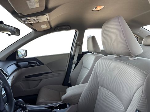 Used 2015 Honda Accord LX image 10