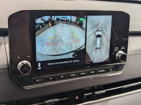 Used 2025 Mitsubishi Outlander SE image 27