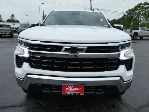 Certified 2024 Chevrolet Silverado 1500 LT w/ Z71 Off-Road Package AWD/4WD image 12